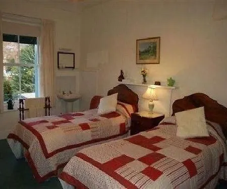 Hunters Way 4*